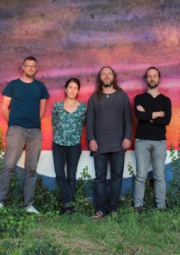 Circle & the trees